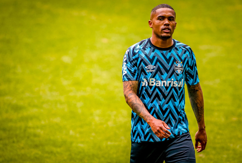 Douglas Costa til Ástralíu (Staðfest)