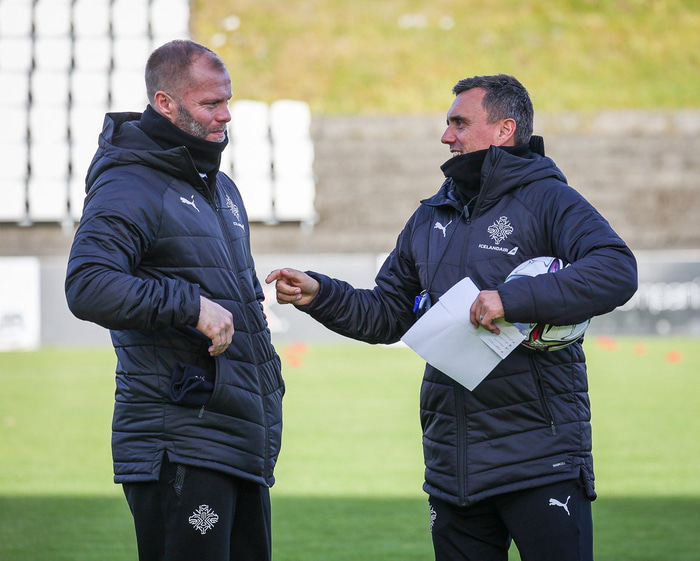 Eiður Smári Guðjohnsen og Arnar Þór Viðarsson.