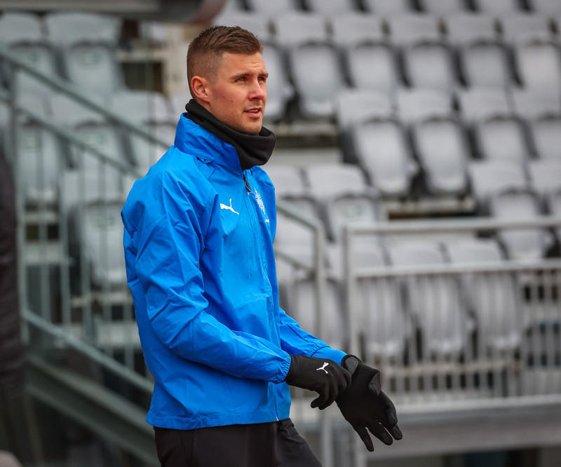Óvíst hvort að Ari komi í þessum glugga - Þjálfarabreyting og fór beint í liðið