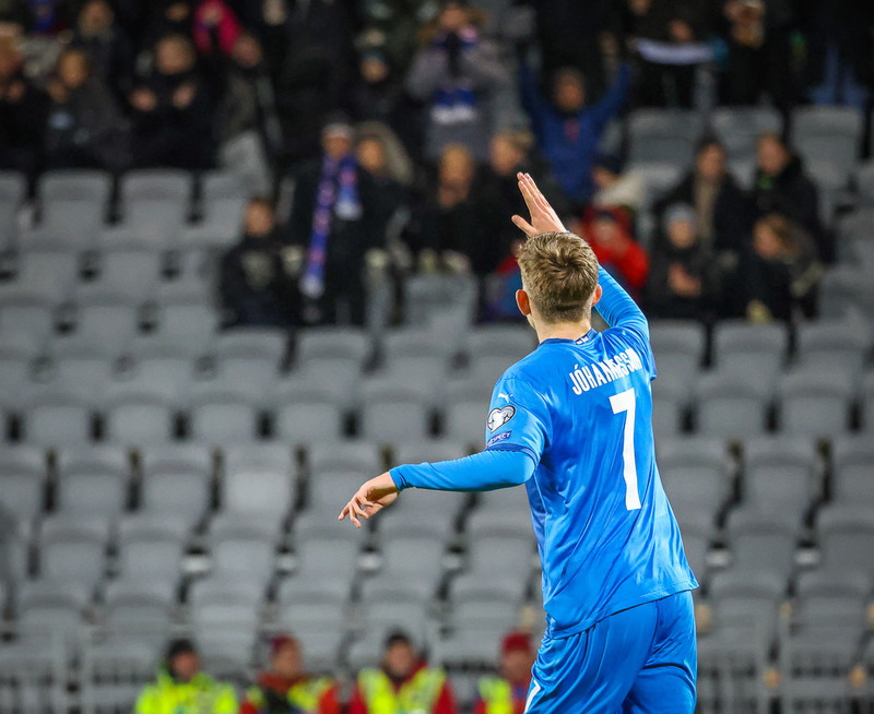 Ísak Bergmann var í byrjunarliði FCK sem tapaði fyrir Bröndby, 2-1.