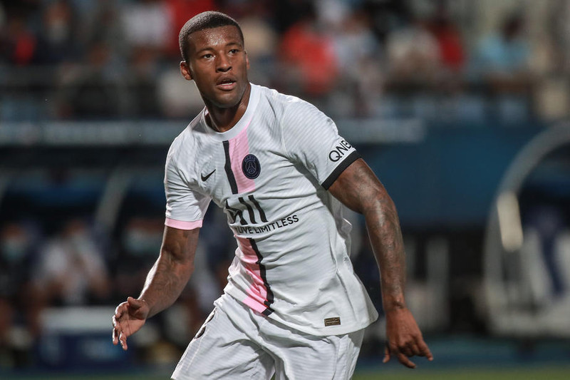 Jose Mourinho er að fá Wijnaldum til Roma.