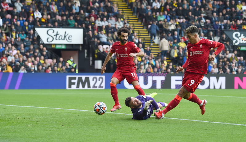Roberto Firmino og Mo Salah fá báðir 9