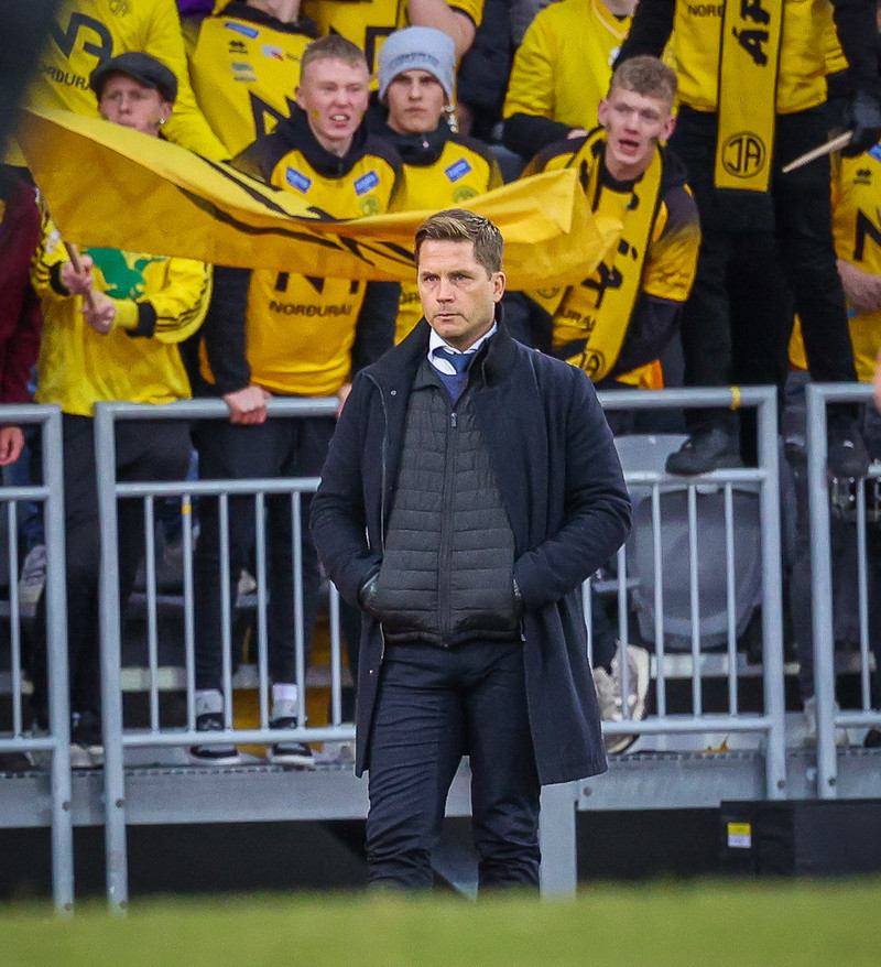 Jóhannes Karl Guðjónsson, þjálfari ÍA.