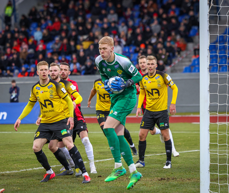 Árni Marinó stóð sig vel seinni hluta síðasta tímabils.
