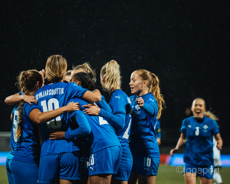 Myndaveisla: Ísland vann Kýpur á Laugardalsvelli