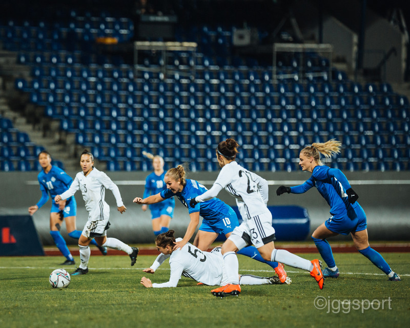 Myndaveisla: Ísland vann Kýpur á Laugardalsvelli
