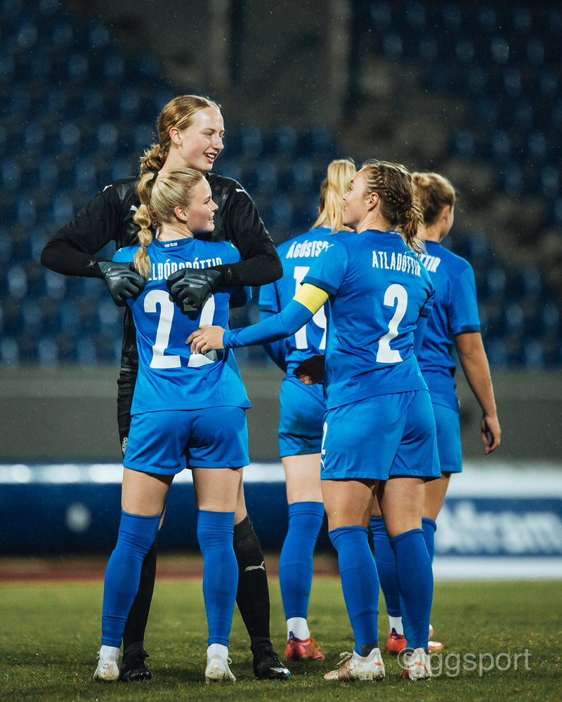 Myndaveisla: Ísland vann Kýpur á Laugardalsvelli