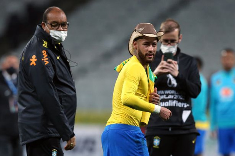 Neymar með kúrekahatt.