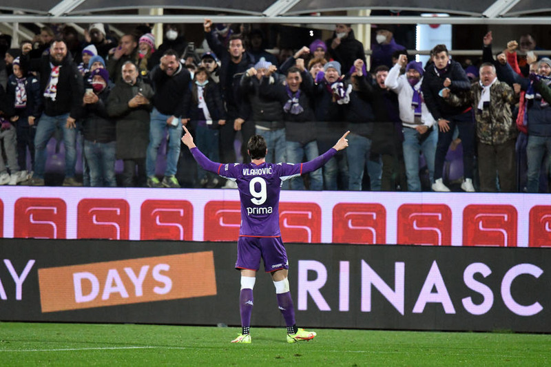 Dusan Vlahovic skorar og skorar