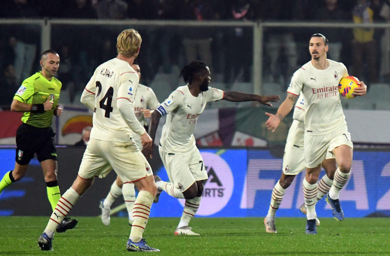 Zlatan skoraði tvö fyrir Milan og átti risastóran þátt í þriðja markinu