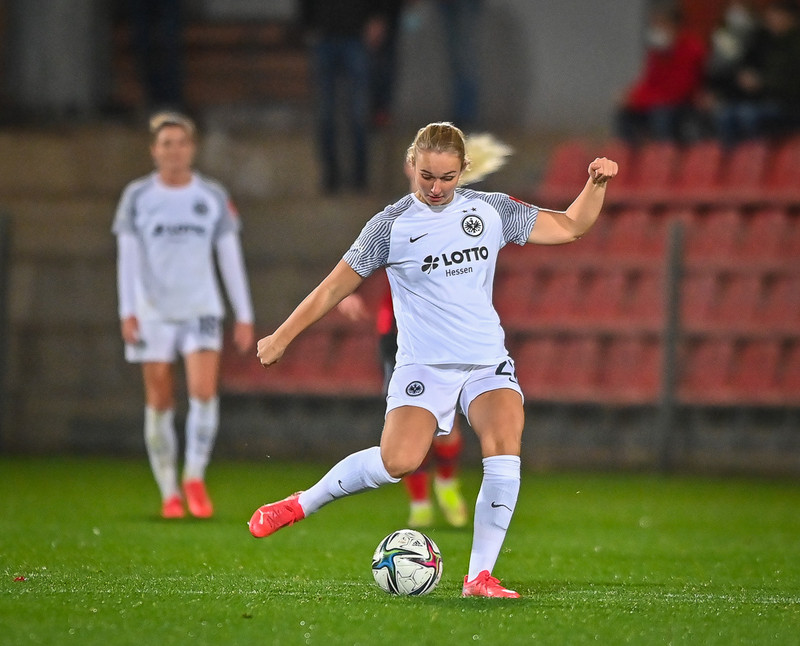 Hafnfirðingurinn Alexandra Jóhannsdóttir spilaði með Eintracht Frankfurt á árunum 2021 og 2022.