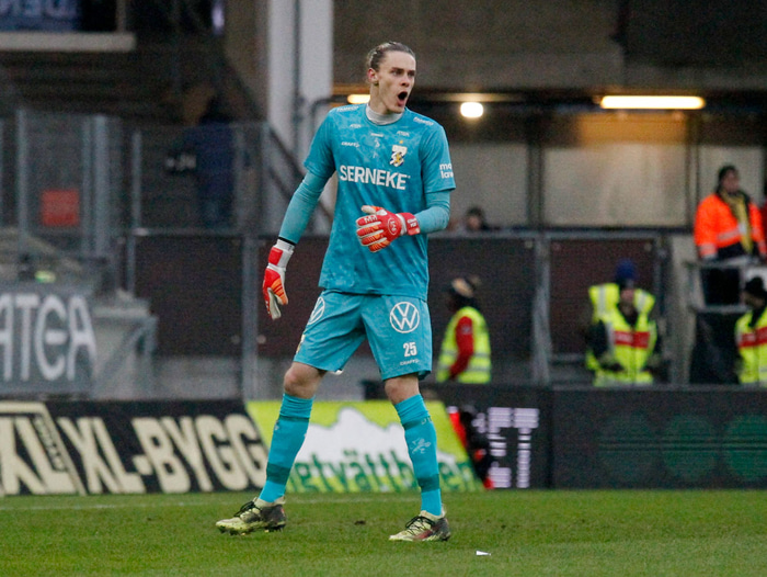 Adam Ingi Benediktsson.