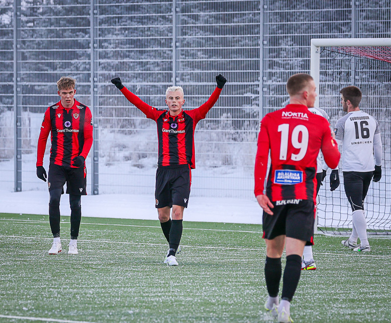 Myndaveisla: Víkingur vann FH í BOSE-bikarnum
