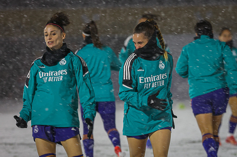 Myndaveisla: Kafaldsbylur þegar Real Madrid kom í Kópavoginn