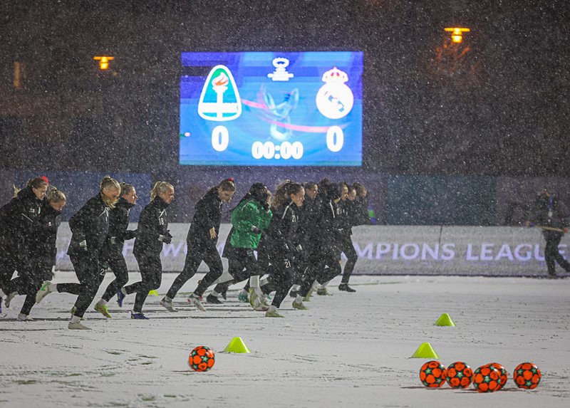 Myndaveisla: Kafaldsbylur þegar Real Madrid kom í Kópavoginn