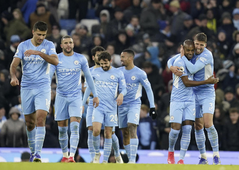 Manchester City mun vinna Leicester