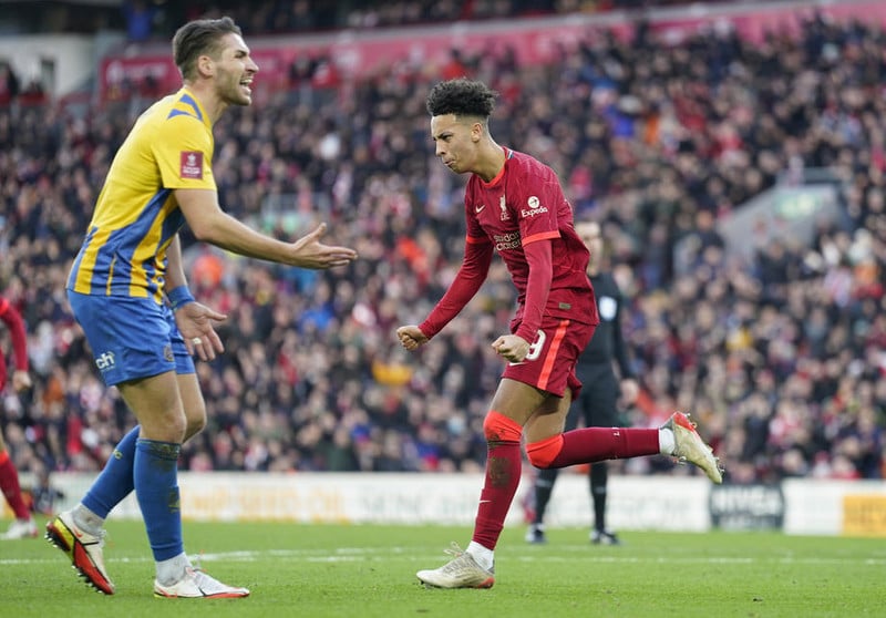 Gerir nýjan langtímasamning við Liverpool