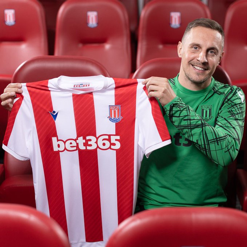 Phil Jagielka er mættur til Stoke frá Derby