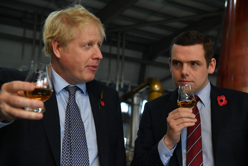 Boris Johnson og Douglas Ross, þegar allt lék í lyndi.