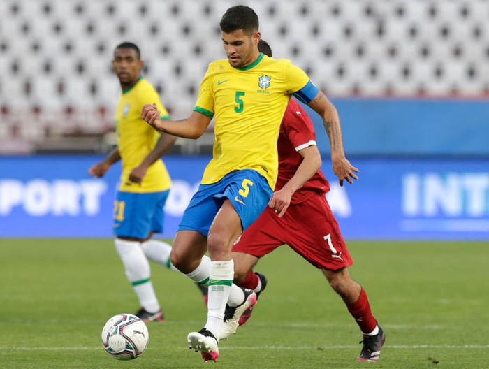 Guimaraes í leik með brasilíska landsliðinu