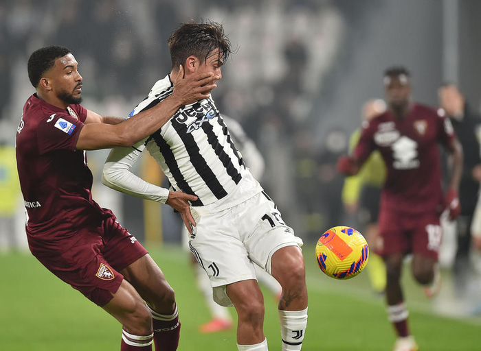Hinn 25 ára gamli Bremer hefur spilað 98 leiki í Serie A.