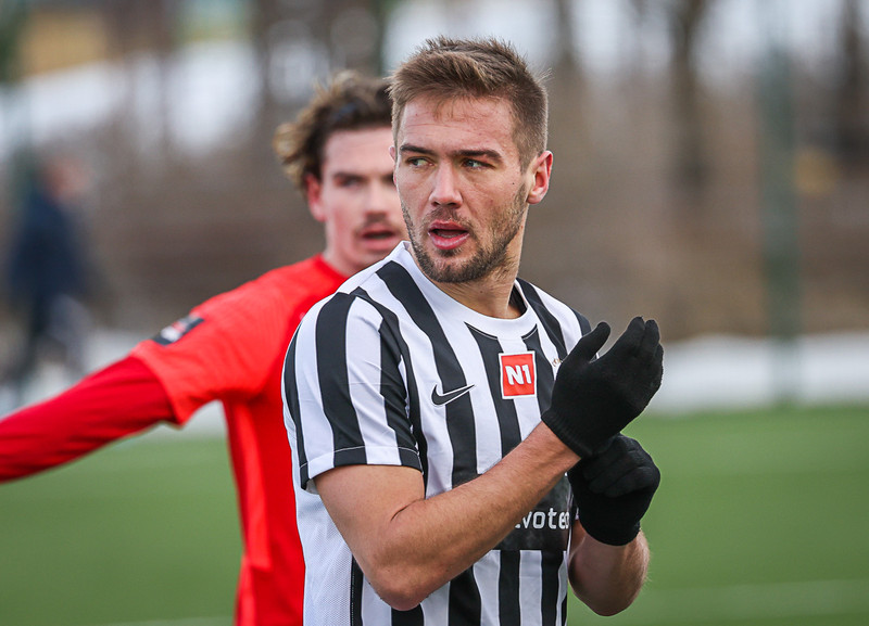 Hallur Hansson.