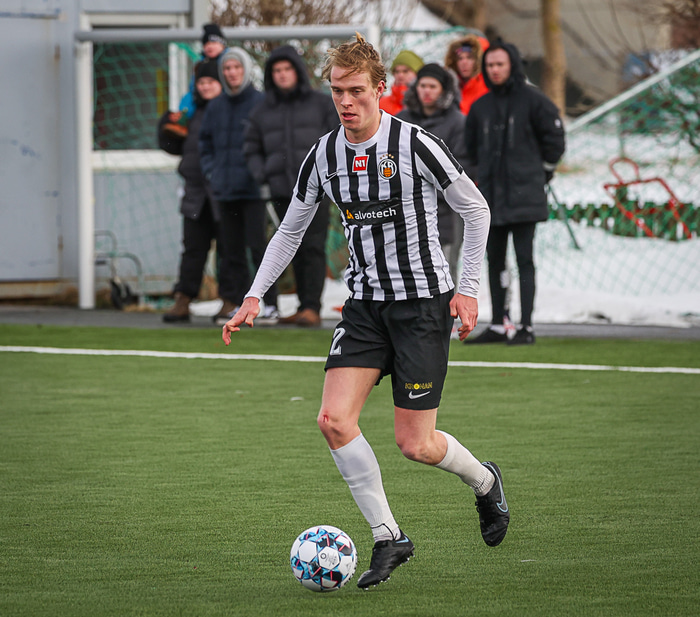 Ungstirnin mæla með Stefáni Árna