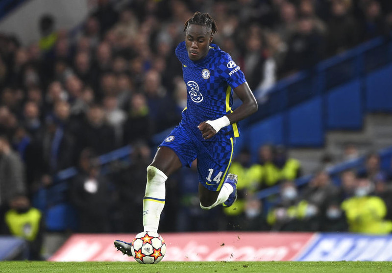 Trevoh Chalobah er í vörninni í stað Wesley Fofana sem er meiddur