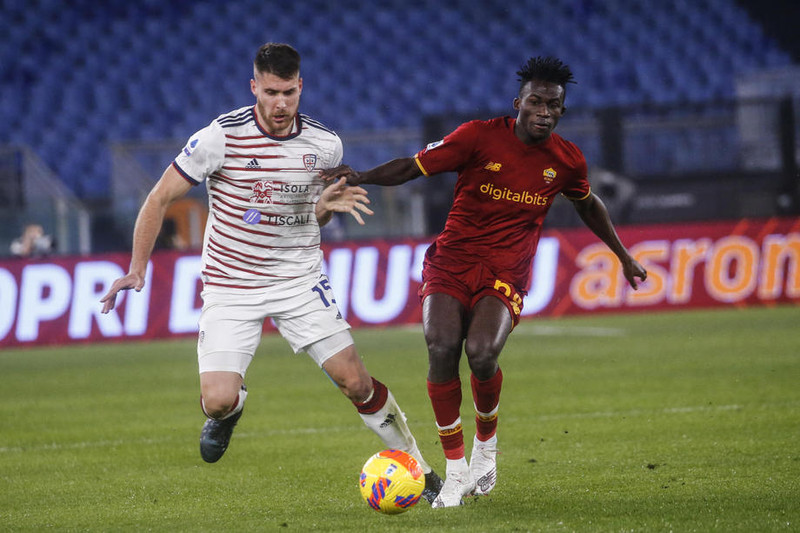Celik til Roma (Staðfest) - Afena-Gyan framlengir