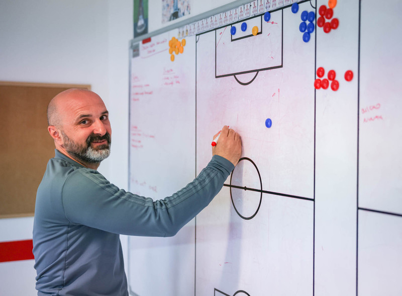Aleksandar Linta verður næsti þjálfari ÍBV samkvæmt heimildum mbl.is.