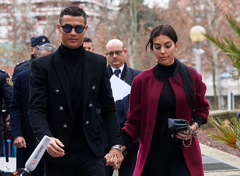 Ronaldo segir menn hjá United hafa efast um að dóttir hans væri raunverulega veik