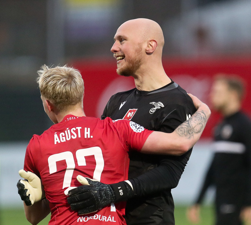 Valur mætir Stjörnunni