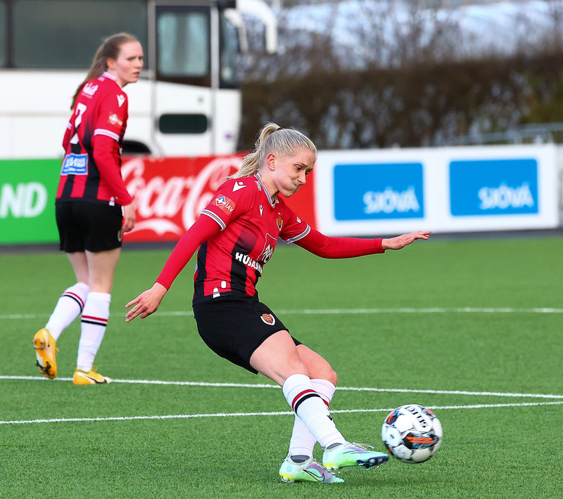 Mjólkurbikar kvenna: Grindavík og ÍR úr leik