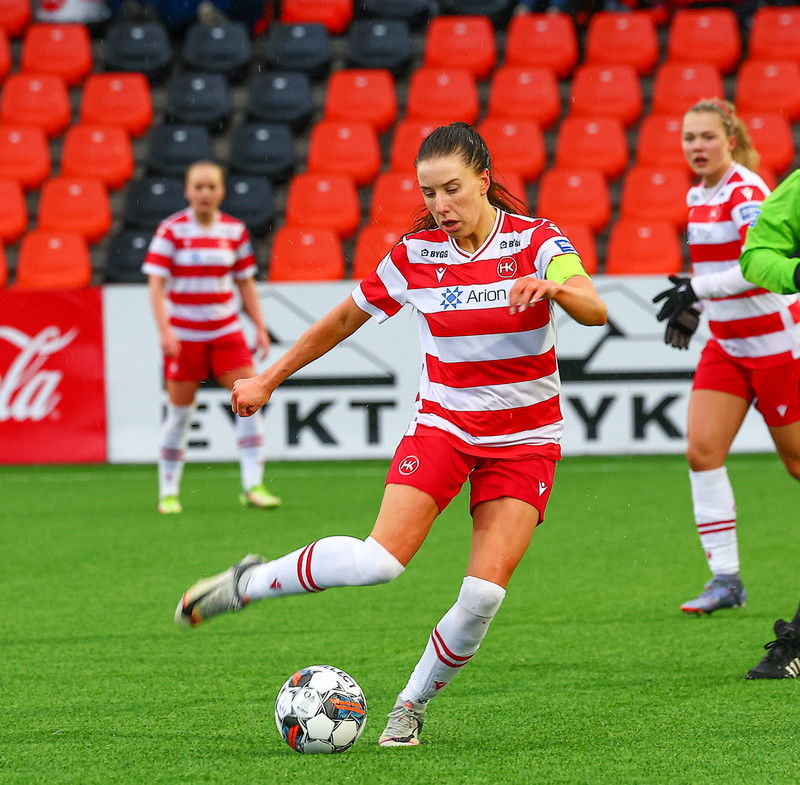 Ísabella Eva Aradóttir
