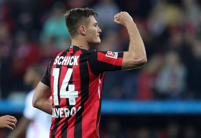 Patrik Schick skoraði tvö fyrir Leverkusen