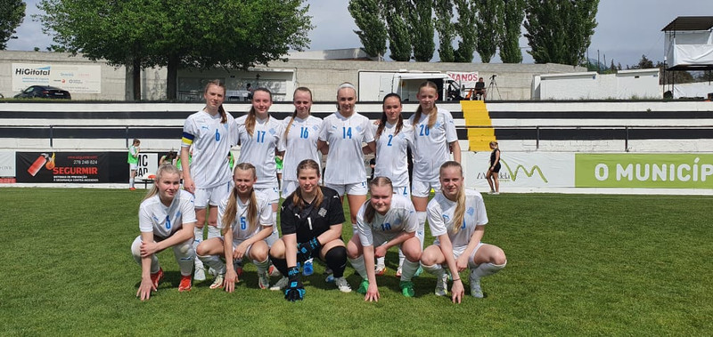 U16 ára landslið kvenna sem spilar í Portúgal