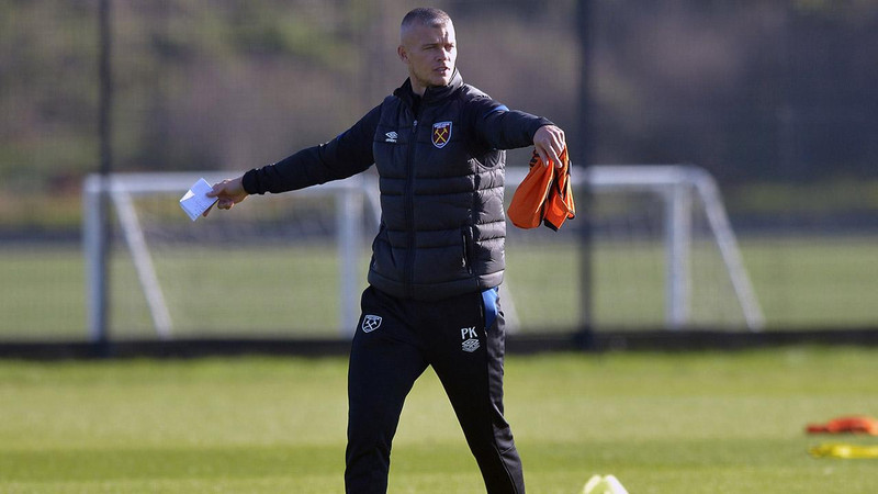 Paul Konchesky tekinn við kvennaliði West Ham