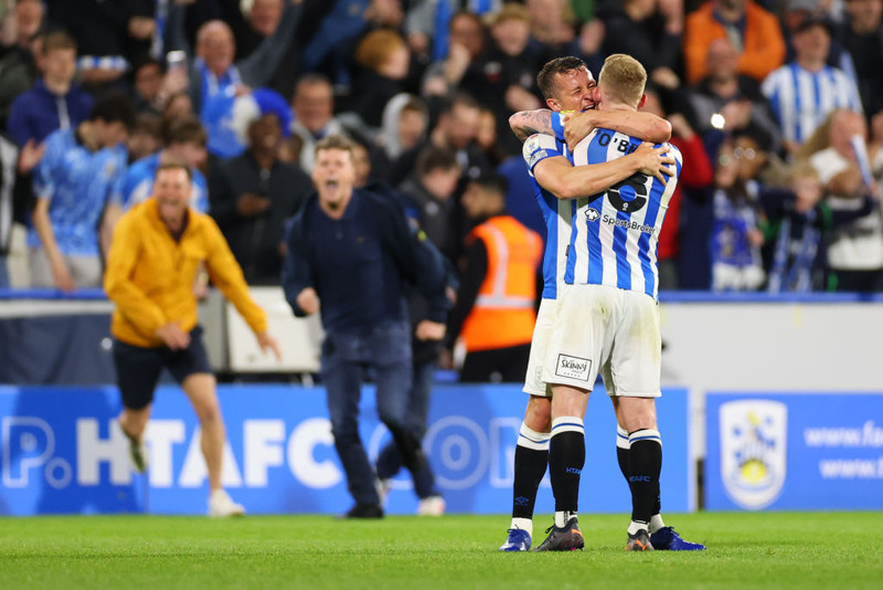 Huddersfield á möguleika á að komast aftur upp í úrvalsdeildina