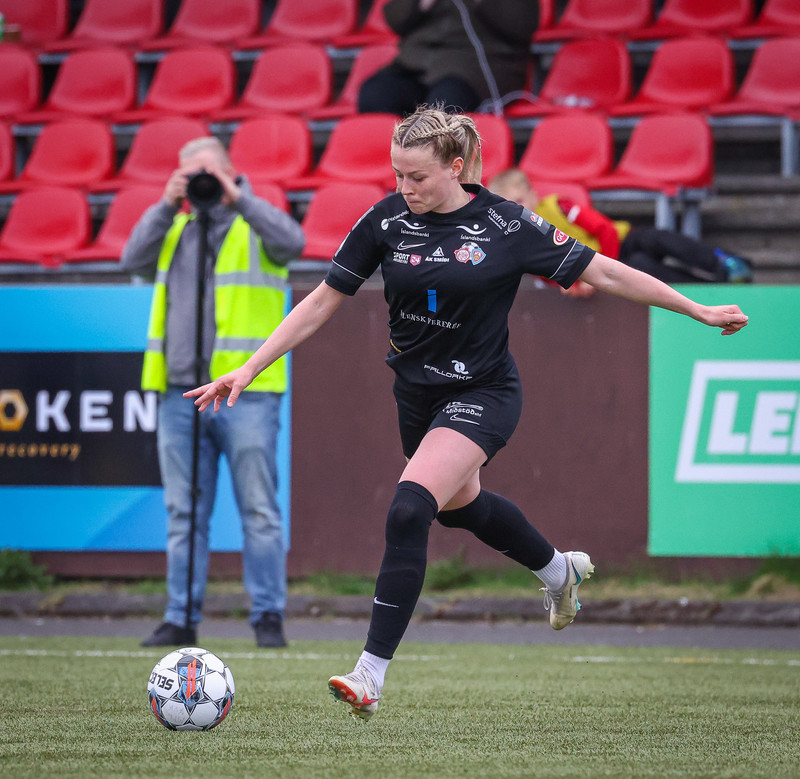 Það er áhugi á Söndru Maríu Jessen en hún er sögð ánægð fyrir norðan.