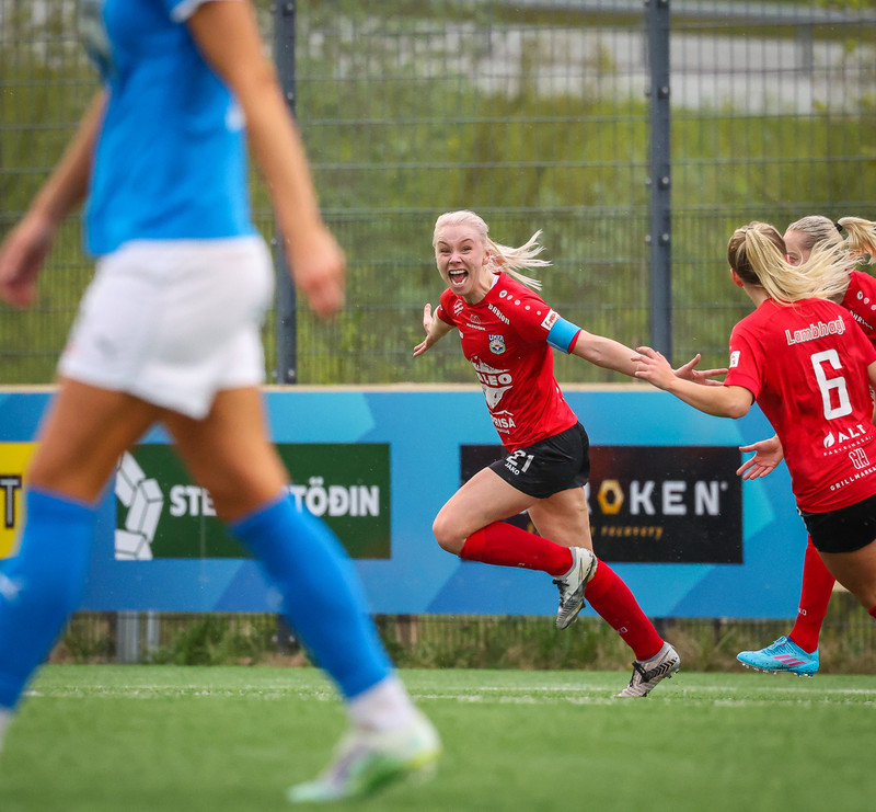 Myndaveisla: Stjörnusigur í Mosfellsbænum