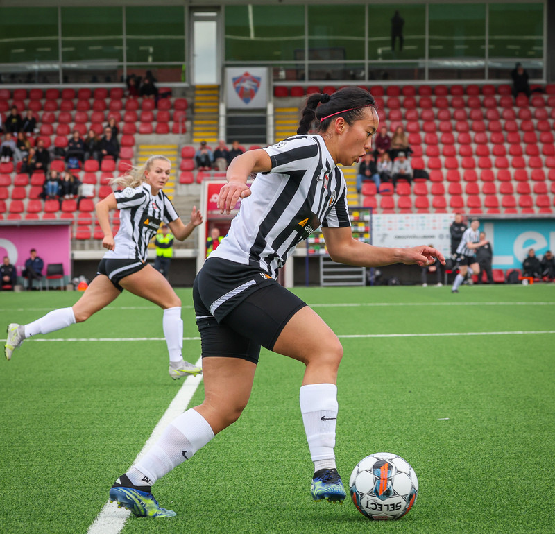 Myndaveisla: Valur vann KR auðveldlega