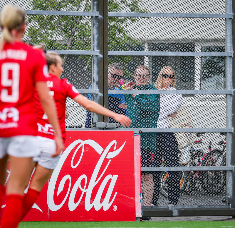 Myndaveisla: Valur vann KR auðveldlega