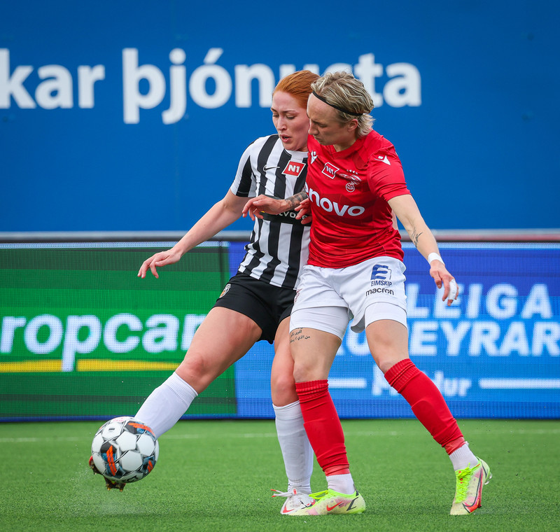 Myndaveisla: Valur vann KR auðveldlega