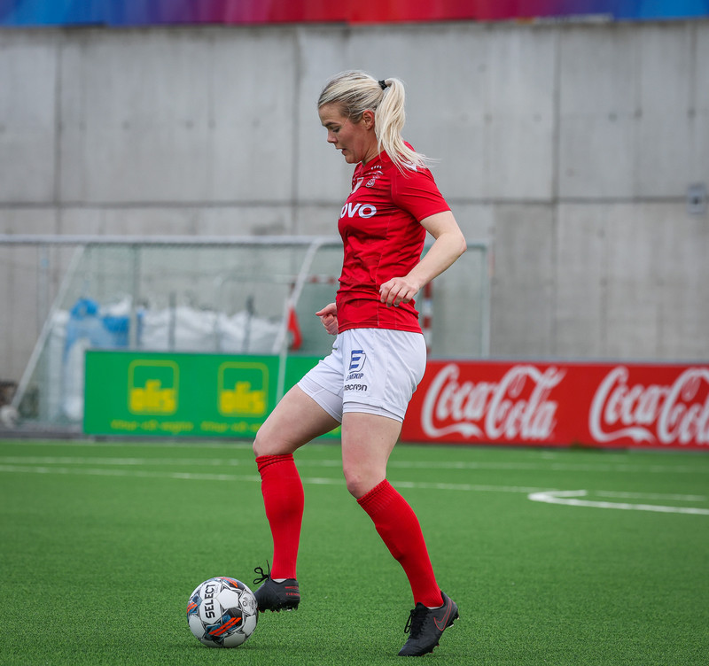 Myndaveisla: Valur vann KR auðveldlega