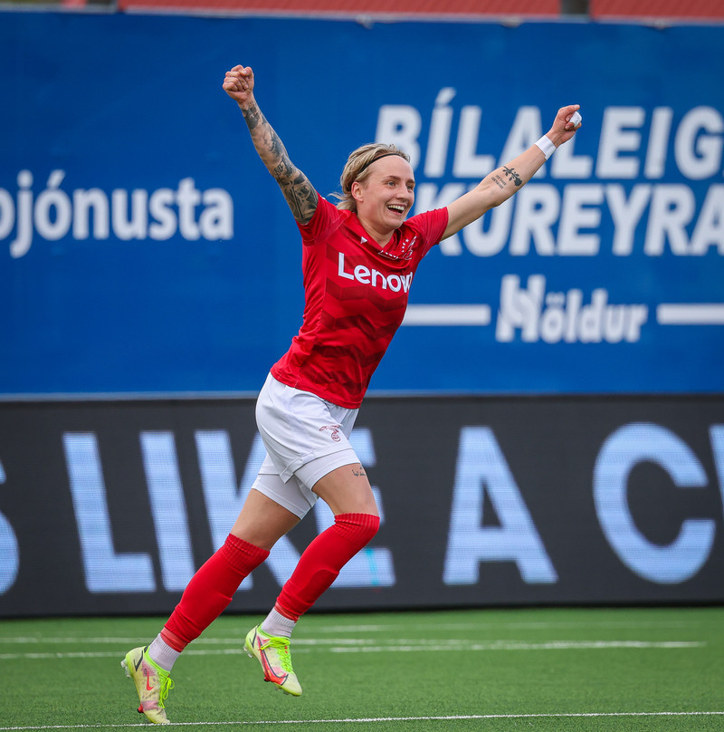 Myndaveisla: Valur vann KR auðveldlega