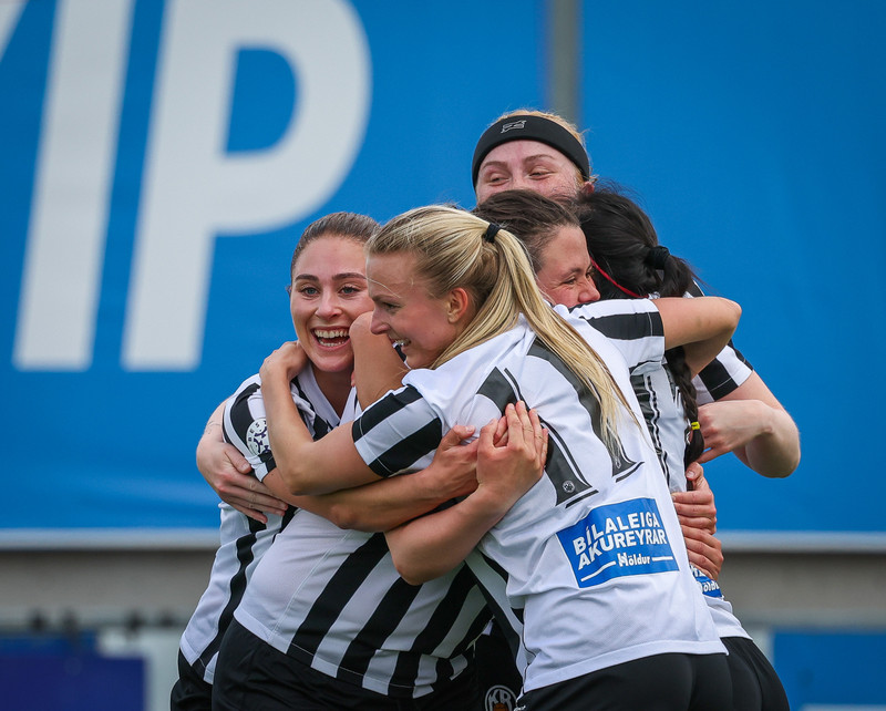 Myndaveisla: Valur vann KR auðveldlega