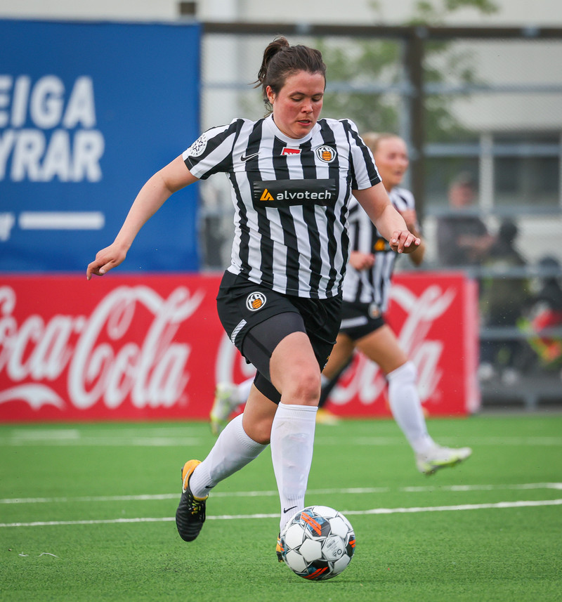 Myndaveisla: Valur vann KR auðveldlega