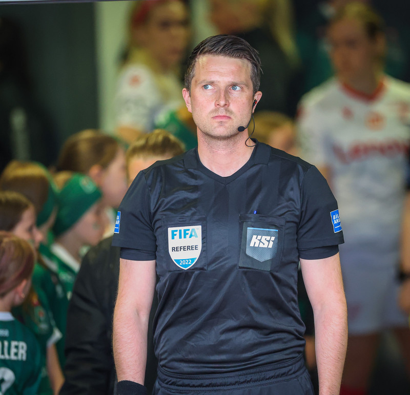 Myndaveisla: Valur vann Breiðablik í toppslagnum