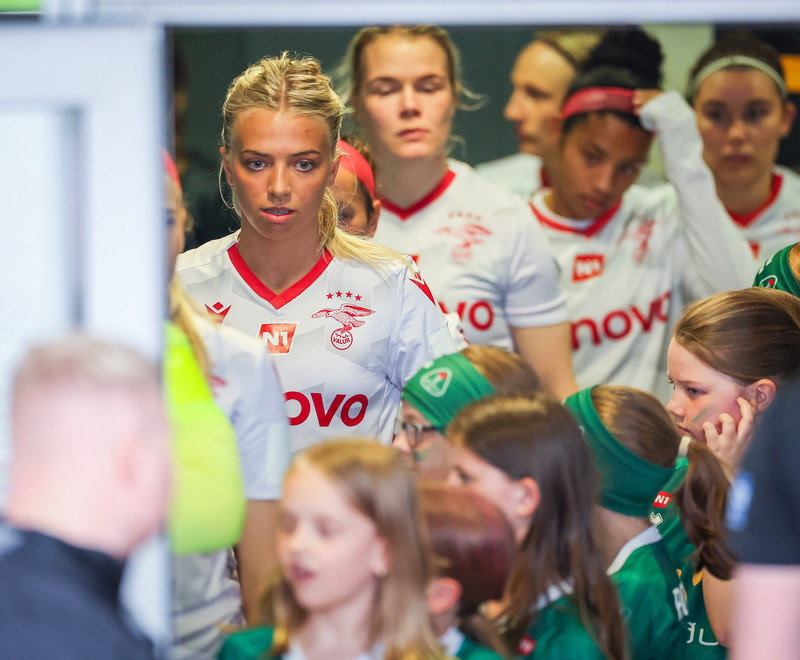 Myndaveisla: Valur vann Breiðablik í toppslagnum