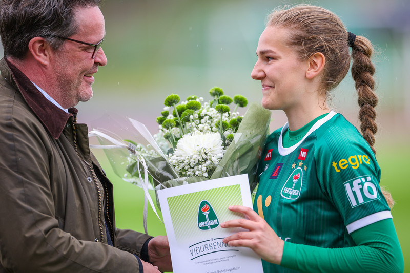 Myndaveisla: Valur vann Breiðablik í toppslagnum